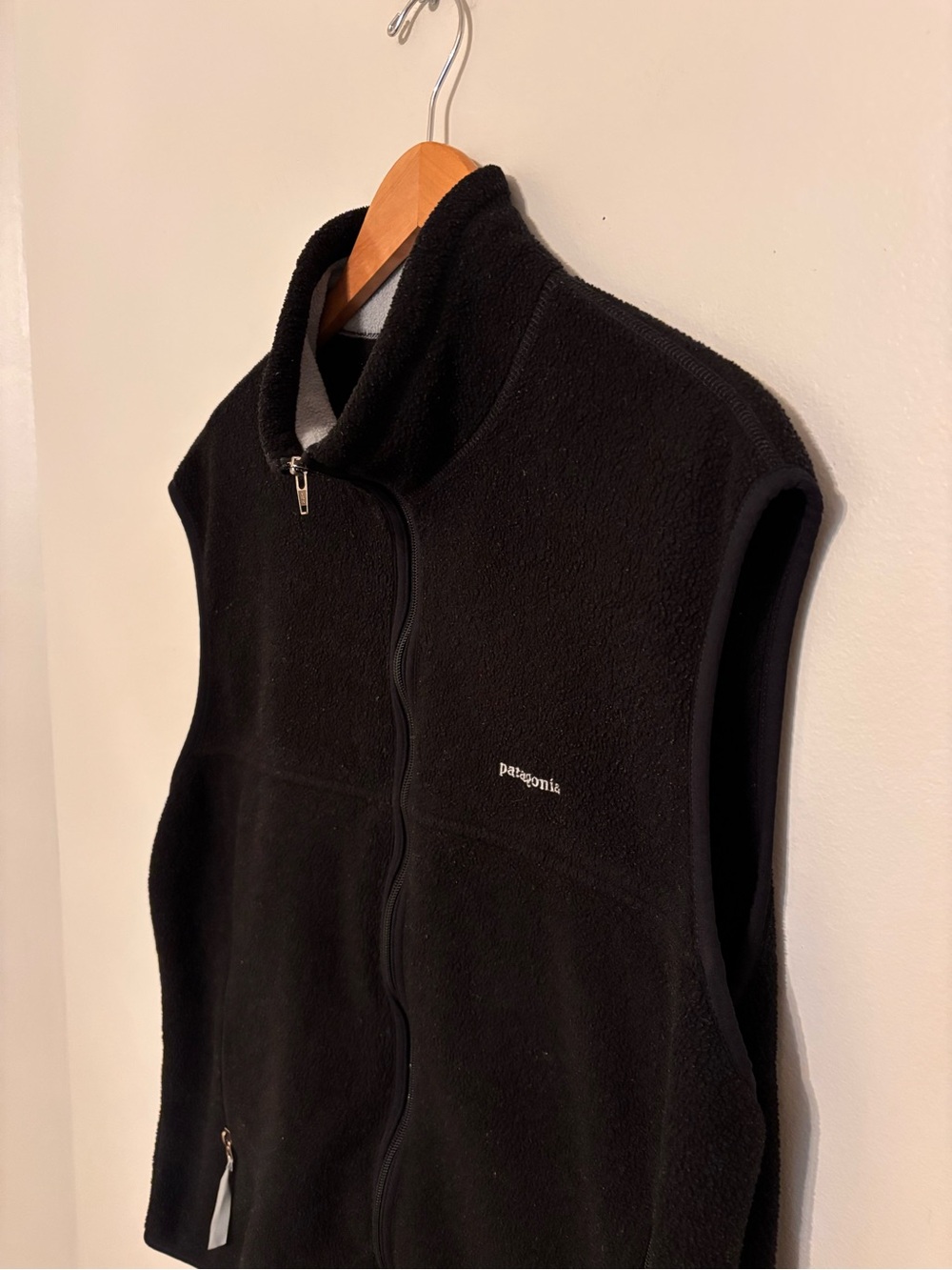 Patagonia Vintage Men’s Synchilla Black Vest